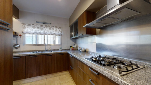 Departamento 4 Ambientes Con 3 Cocheras