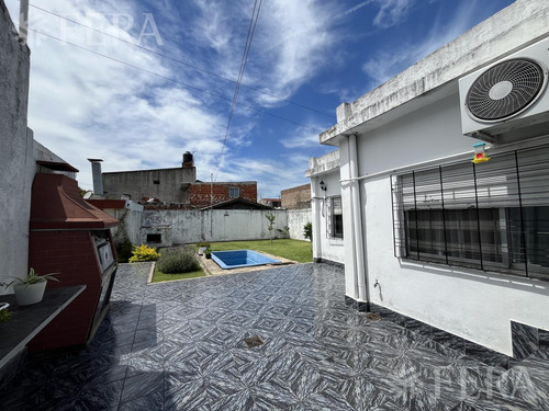 Venta De Casa 3 Ambientes Con Galpon Y Patio En Wilde