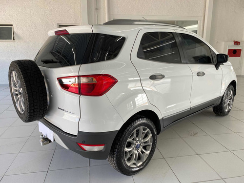 Imagem 5 de 10 de Ford Ecosport 2015 1.6 16v Freestyle Flex 5p