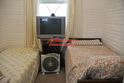 Casa En Venta De 5 Dormitorios A Metros Del Mar
