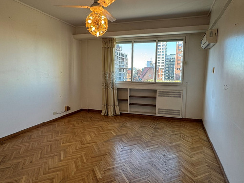 Departamento De Cuatro Ambientes En Venta En Belgrano C