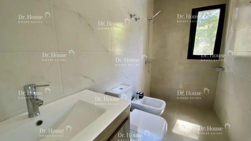Hermosa Casa 3 Dormitorios + Piscina A Estrenar En Pueblo San Vicente - José Ignacio