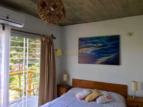 Muy Linda Casa Moderna En La Barra A Pocas Cuadras De La Playa.- Ref: 3522