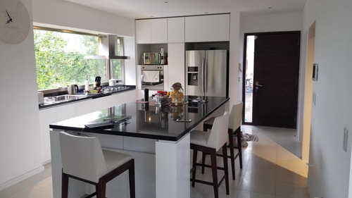 Venta Casa En Aldea Fisherton