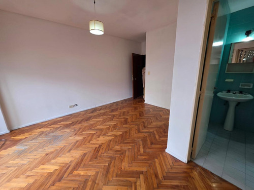 Alquilo En Nuñez Departamento De 1 Ambiente Amplio Divisible Con Balcon Corrido F: 10370