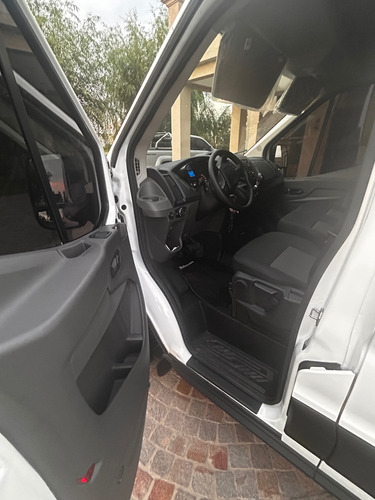 Ford Transit 2.2 Furgon Mediano 350m