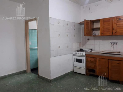 Imagen 8 de 30 de Venta En Bloque De 3 Locales Y 3 Viviendas Ituzaingo Retasado Oportunidad