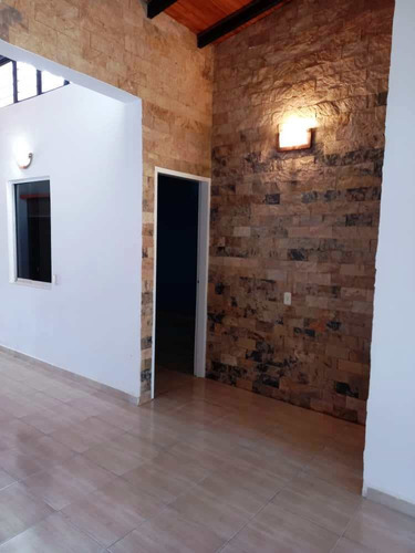 Imagen 3 de 12 de Marzo 22 Se Alquila Casa Urb.. Valle De Oro Inf 04145951242 Francisco Rodriguez