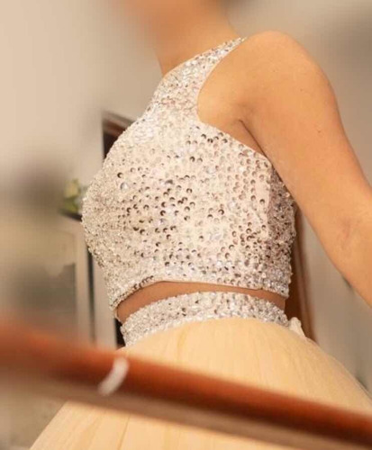 Vestido De Quinceañera (incluye Pollera Corta)
