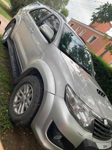 Toyota Sw4 3.0 Srv Cuero 171cv 4x4 At 2013 7asientos