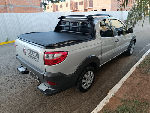 Fiat Strada 1.4 Hard Working Cab. Dupla Flex 3p