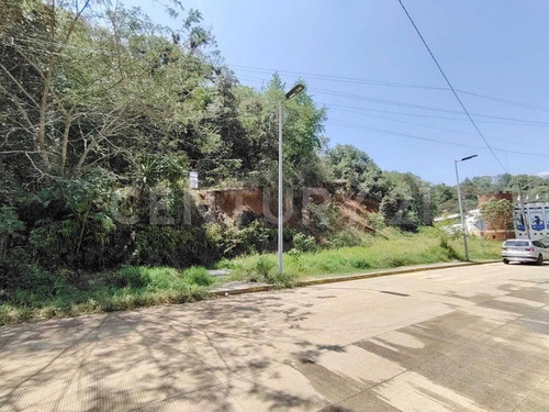 Venta Terreno Con Escritura De 600 M2 Con Servicios A Pie De Calle