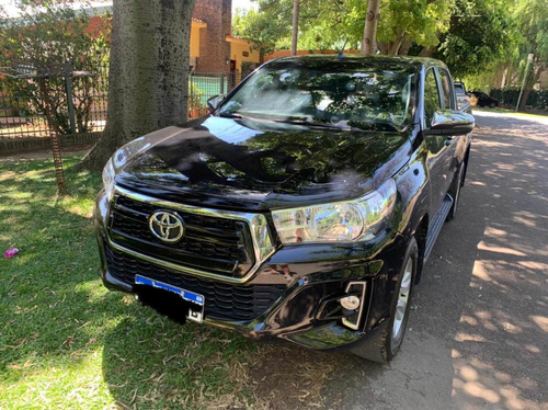 Imagen 1 de 4 de Toyota Hilux 2019 2.8 Cd Srv 177cv 4x2