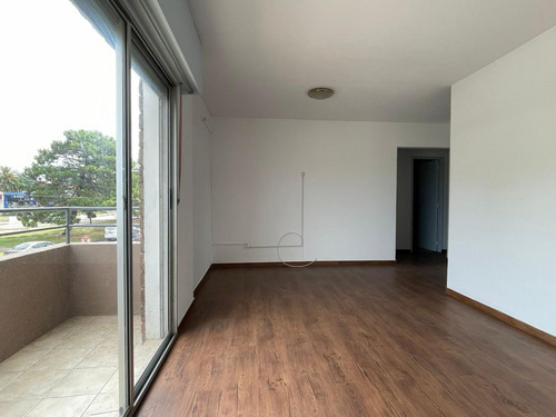 Imagen 3 de 12 de Alquiler Apartamento 2 Dormitorios Malvin.