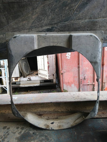 Imagen 2 de 2 de Escafandra Radiador Ford 8000