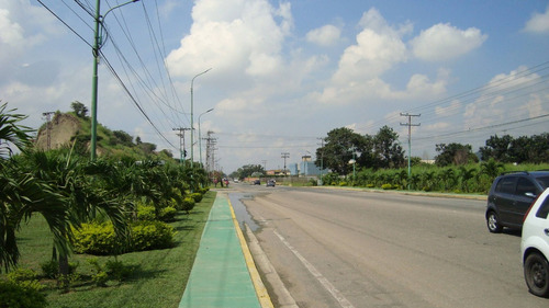 Meb Vende Terreno Comercial De 96.832m² Carretera Los Guayos Guacara 240431