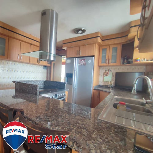 Imagen 5 de 15 de En Venta Espacioso Apartamento Zona Centro Residencia Torre Venezolana