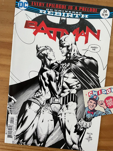 Comic - Batman Rebirth #24 Catwoman Kiss Black & White Finch