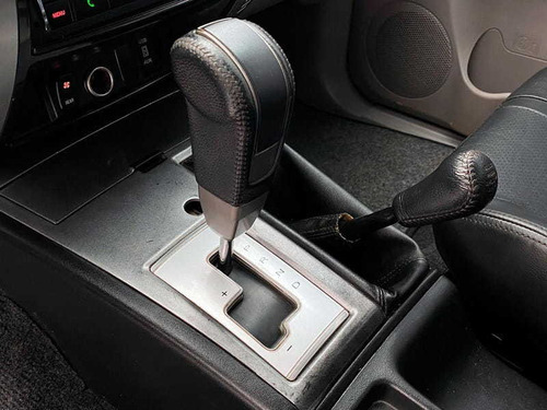 Imagem 8 de 12 de Mitsubishi Pajero 4x4 Hpe D 2016