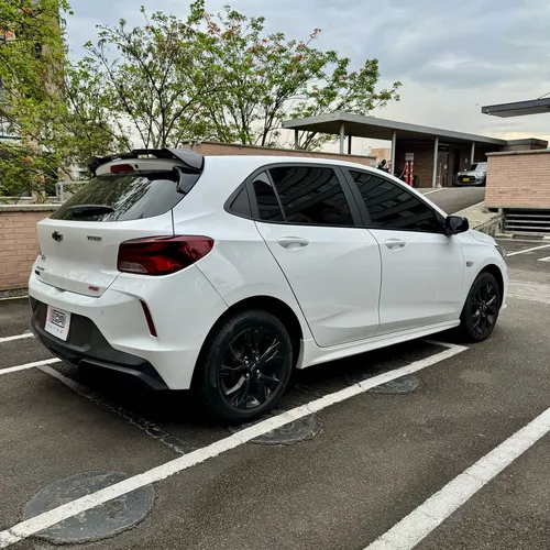 Chevrolet Onix 1.0T Rs Mt