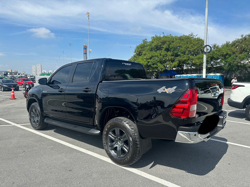 Toyota Hilux 2.8 Tdi Srx Cab. Dupla 4x4 Aut. 4p