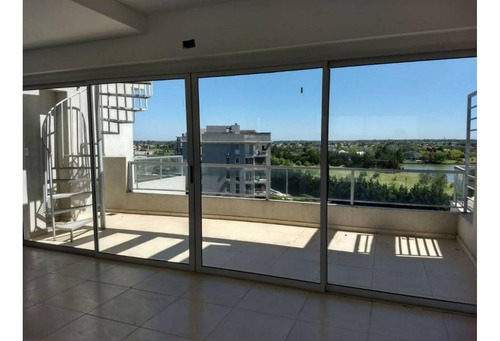 Imagen 1 de 21 de Insignia Sexto Piso Vista Al Lago Central 2 Y Medio Ambient