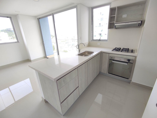 Imagen 12 de 29 de Venta De Apartamento En Manga.