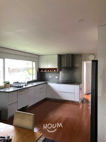 Casa En La Bajada. 3 Habitaciones, 329 M², Id: 146647