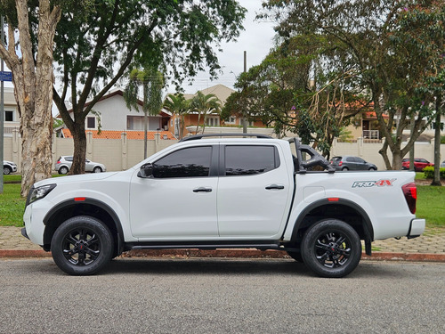 Nissan Frontier 2.3 Pro-4X Cab. Dupla 4X4 Aut. 4P
