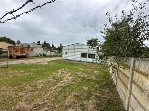 Galpón En Venta - Oficinas - Depósitos - 1.500mts2 - Saladillo