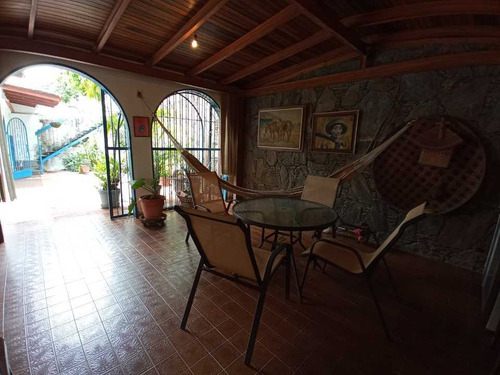 Imagen 9 de 30 de Se Vende Casa 329 M² 6h/5b/2p Santa Paula