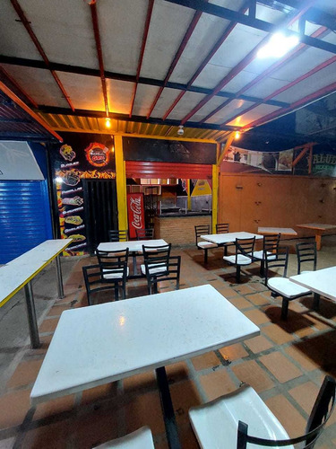 Imagen 3 de 14 de Local En Venta Mañongo 30mts Alexandra Ramírez 04147041922