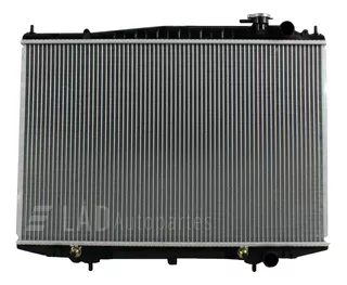 Radiador Isaka Para Nissan Frontier 1999 Al 2012