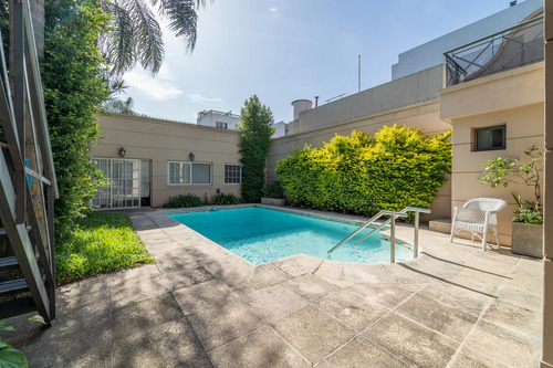 Impecable Casa En Venta Saavedra