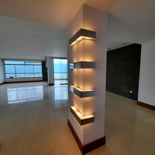 Apartamento En Venta En Los Naranjos Del Cafetal Vip 4h /5b /4p