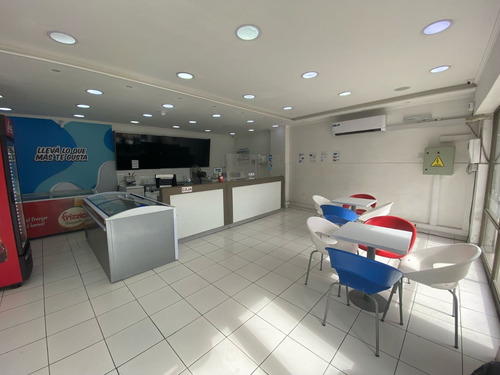 Vendo Local Comercial Llave En Mano (heladeria- Congelados)
