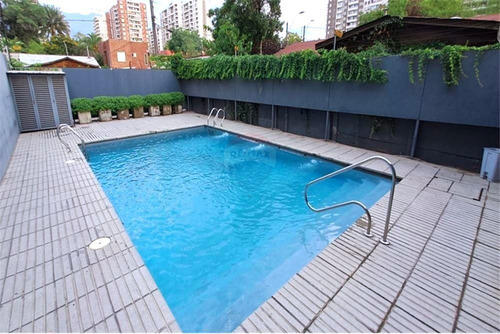 Recién Rebajado!. Depto En Primer Piso, Macul