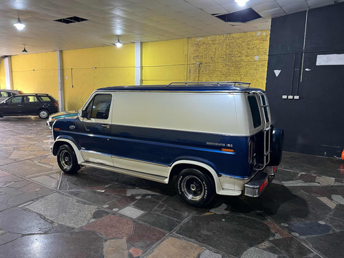 Ford Econoline 150 Motor Deuz 4