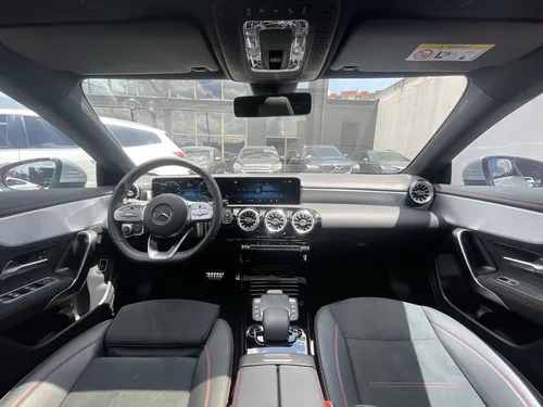 Mercedes-Benz Clase CLA 1.3 Cla 180 Amg Line At