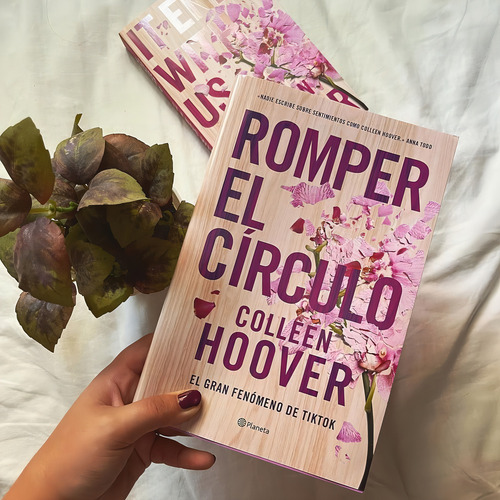 Romper El Círculo (it Ends With Us) (tie-in)