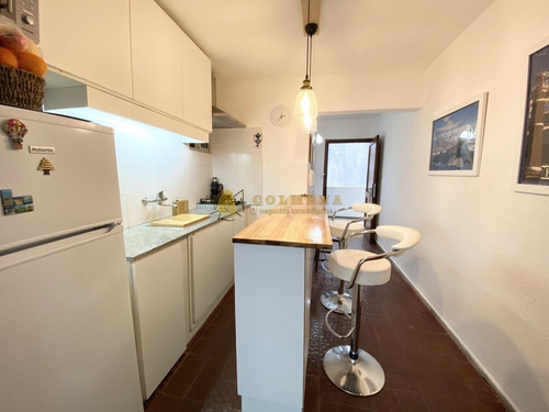 Venta Apartamento En Peninsula, Monoambiente Reciclado- Ref: 4232