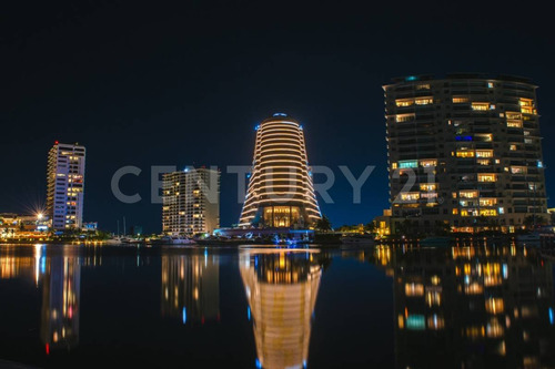 Venta Departamento Y Penthouse En Shark Tower - Puerto Cancun