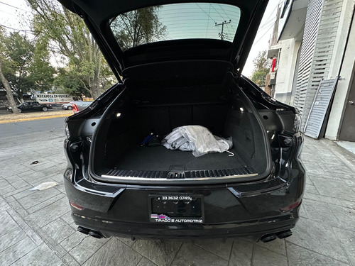 Porsche Cayenne coupé 3.0 v6 turbo at