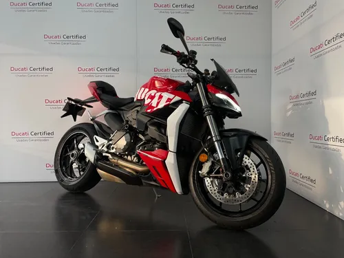 Ducati Streetfighter V2