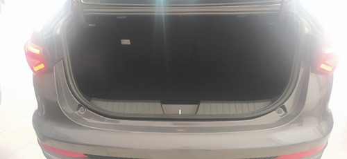 Imagen 11 de 18 de Fiat Cronos 1.8 Precision