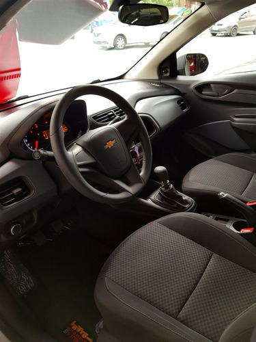 Imagem 4 de 15 de Chevrolet Onix 1.0 Mpfi Joy 8v Flex 4p Manual