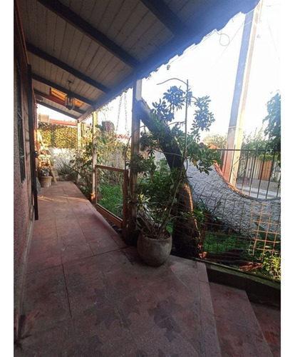 Casa En Venta De 2 Dorm. En La Florida Dos Locales Comercial