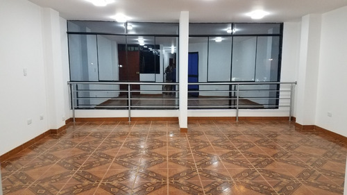 Los Olivos - Alquilo Locales Comerciales , En Av, Proceres De Huandoy , 1er Piso , 120m2, 2do Piso , 120m2, 3er Piso 120m2.