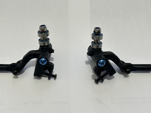 Links Hub Cubo Rolam. Dianteiro Automodelo Traxxas Jato 5532 (Usado)