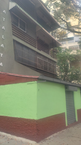 Excelente Precio En Excelente Zona, San Bernardino, Municipio Libertador, Para Familia En Venta Apartamento. Apto. 